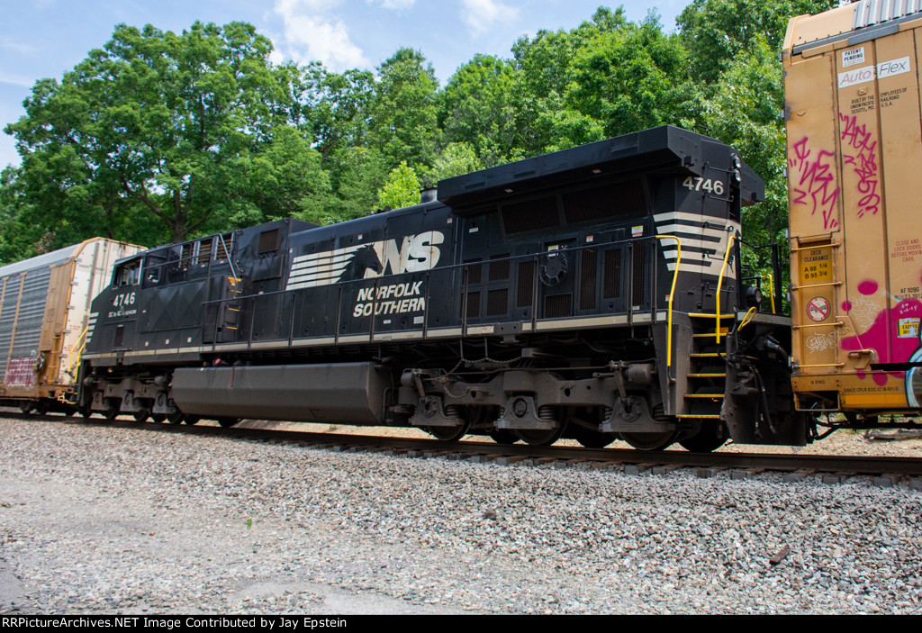 NS 4746 is the mid-train DPU on 179